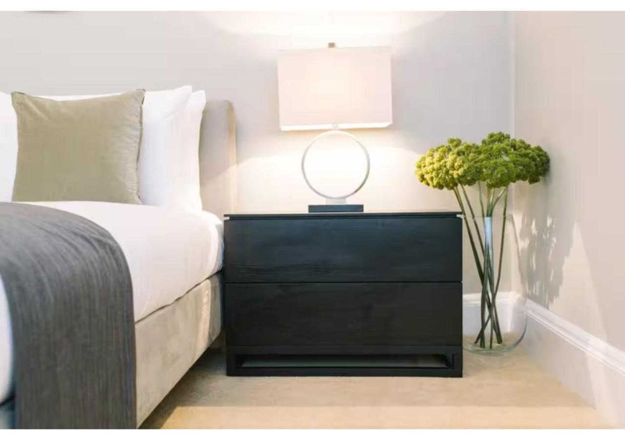 Joivy Palmerston Place Residence - Luxury City Centre Apt With Private Parking 에든버러 외부 사진